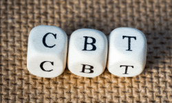כדורים עם כיתוב CBT המתאימים לביצוע טיפול ב CBT